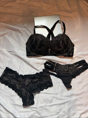 Victoria's Secret Black Lace Strappy Bra and 3-Piece Thong Set